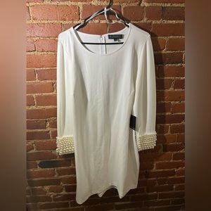 NWT ELOQUII white sheath dress with pearls on sleeves, size 18